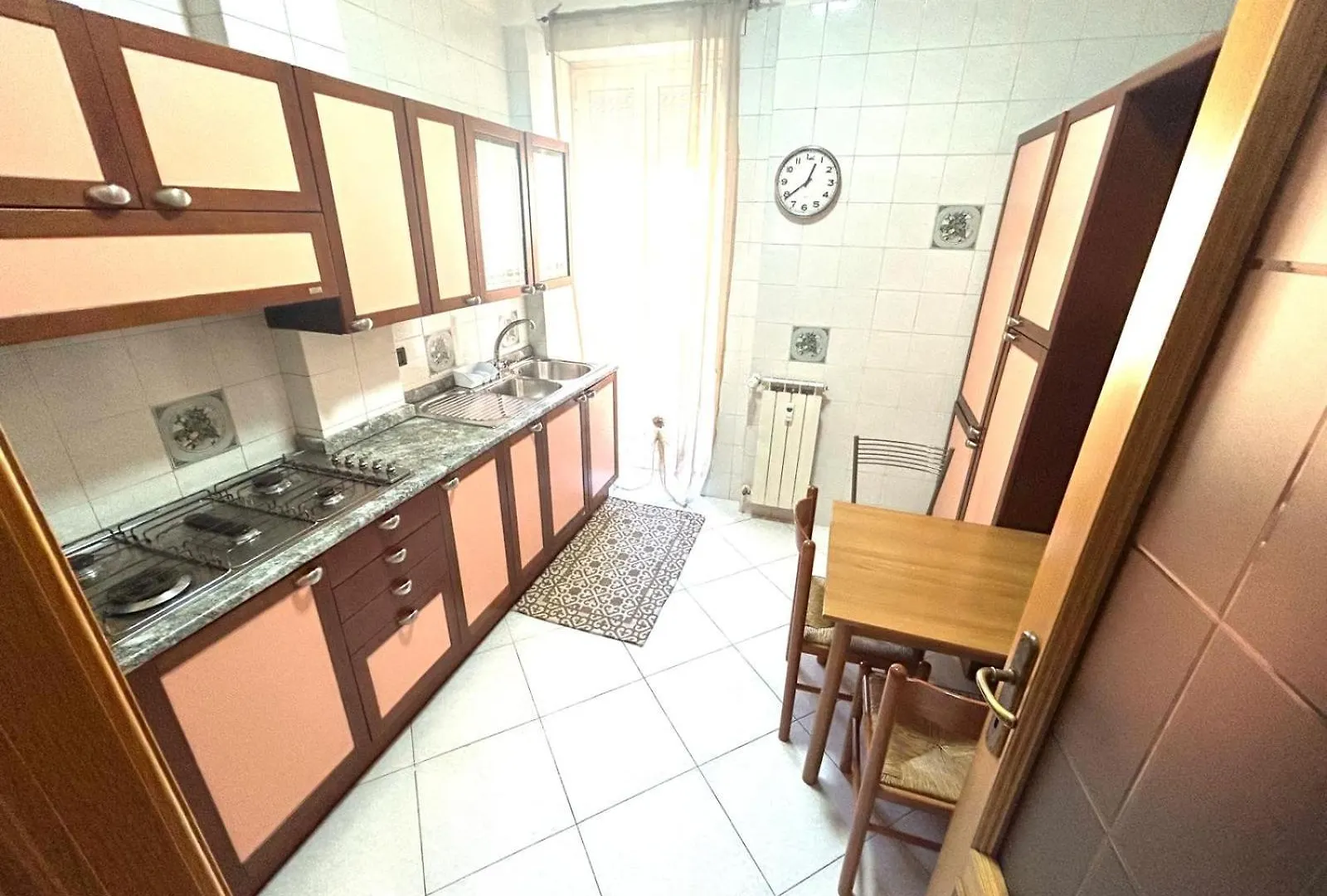 Hotel Glint House Roma Italia
