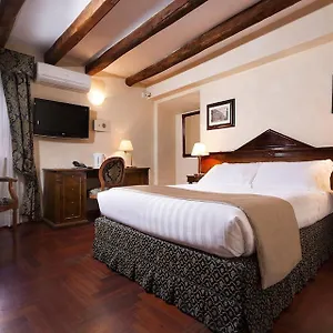 Hotel Teatro Pace, Rome