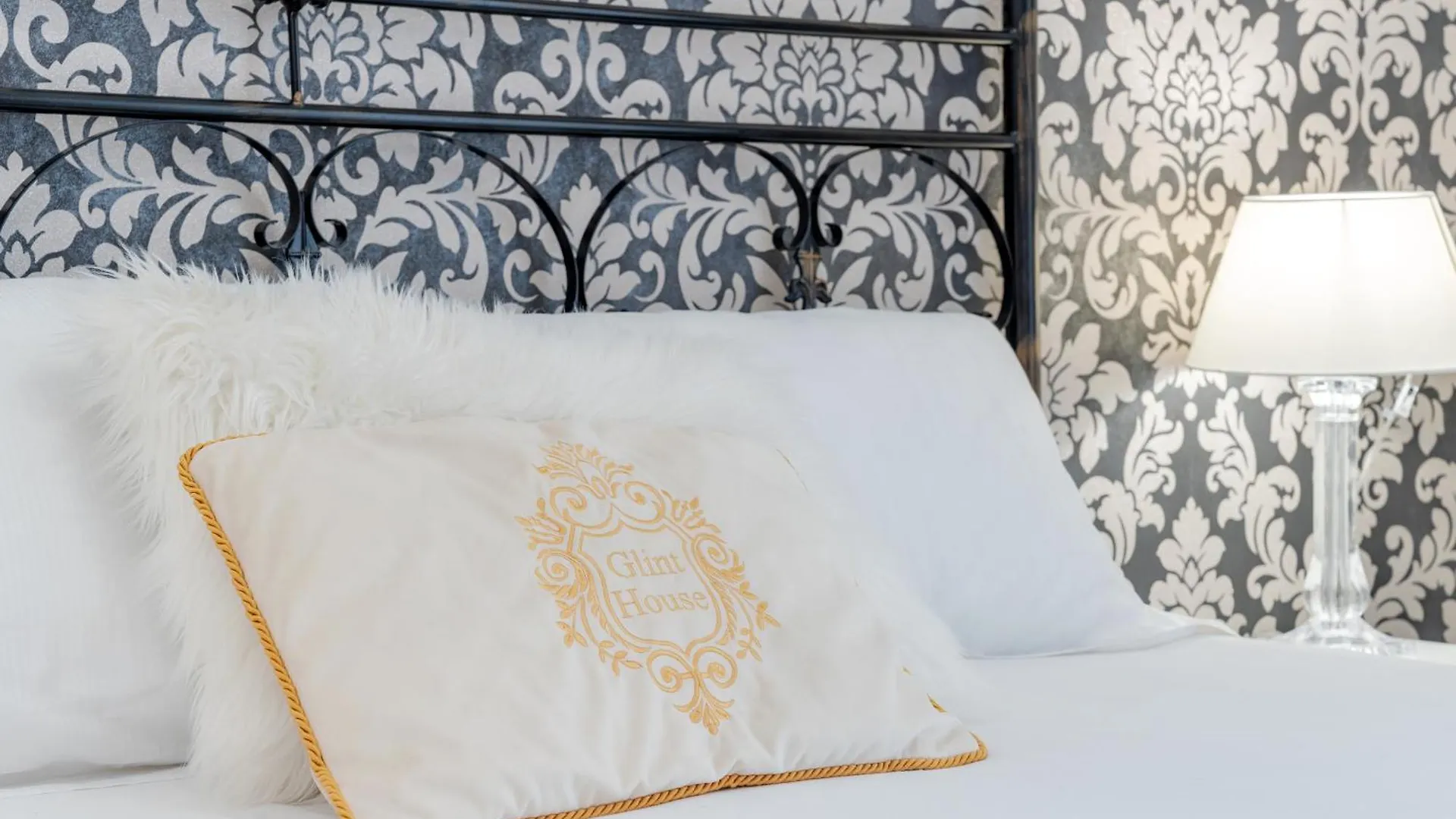 Hotel Glint House Roma 0*,  Italia